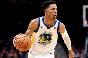 关于重要助攻首场状态出色，勇士观众沸腾！，西亚卡姆重返赛场比赛高潮迭起的信息